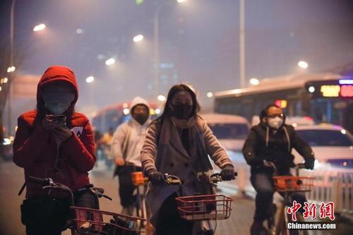 北京遭遇今年入冬以来很严重大气污染